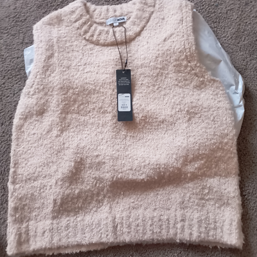 Fashion Nova Cream Textured Sweater Vest